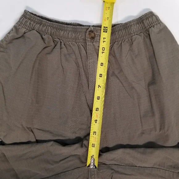 Umbro Mens Size M Cargo Shorts Army Green Draw String Elastic Waist Zipper Fly - Picture 11 of 13